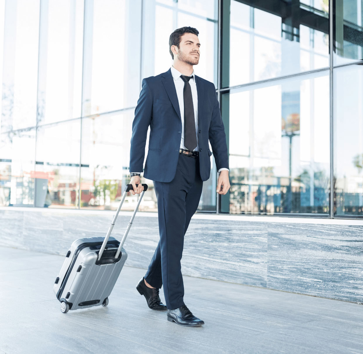 WHAT TO | WEAR TO THE AIRPORT – Black Jacket Suiting