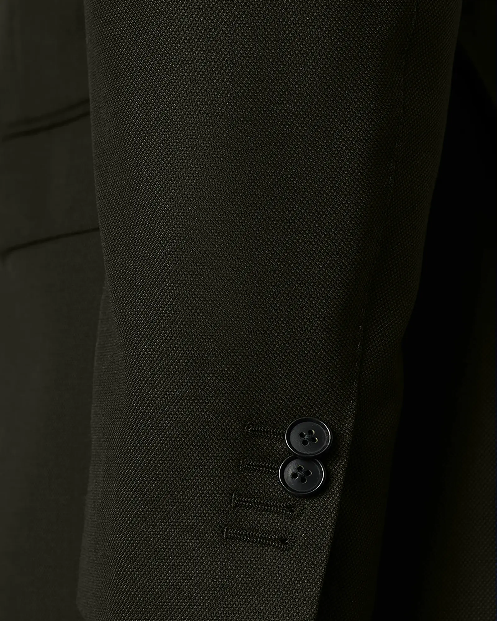 Boulvandre_A269_Olive_30_Scuzzatti_fabric-1.webp