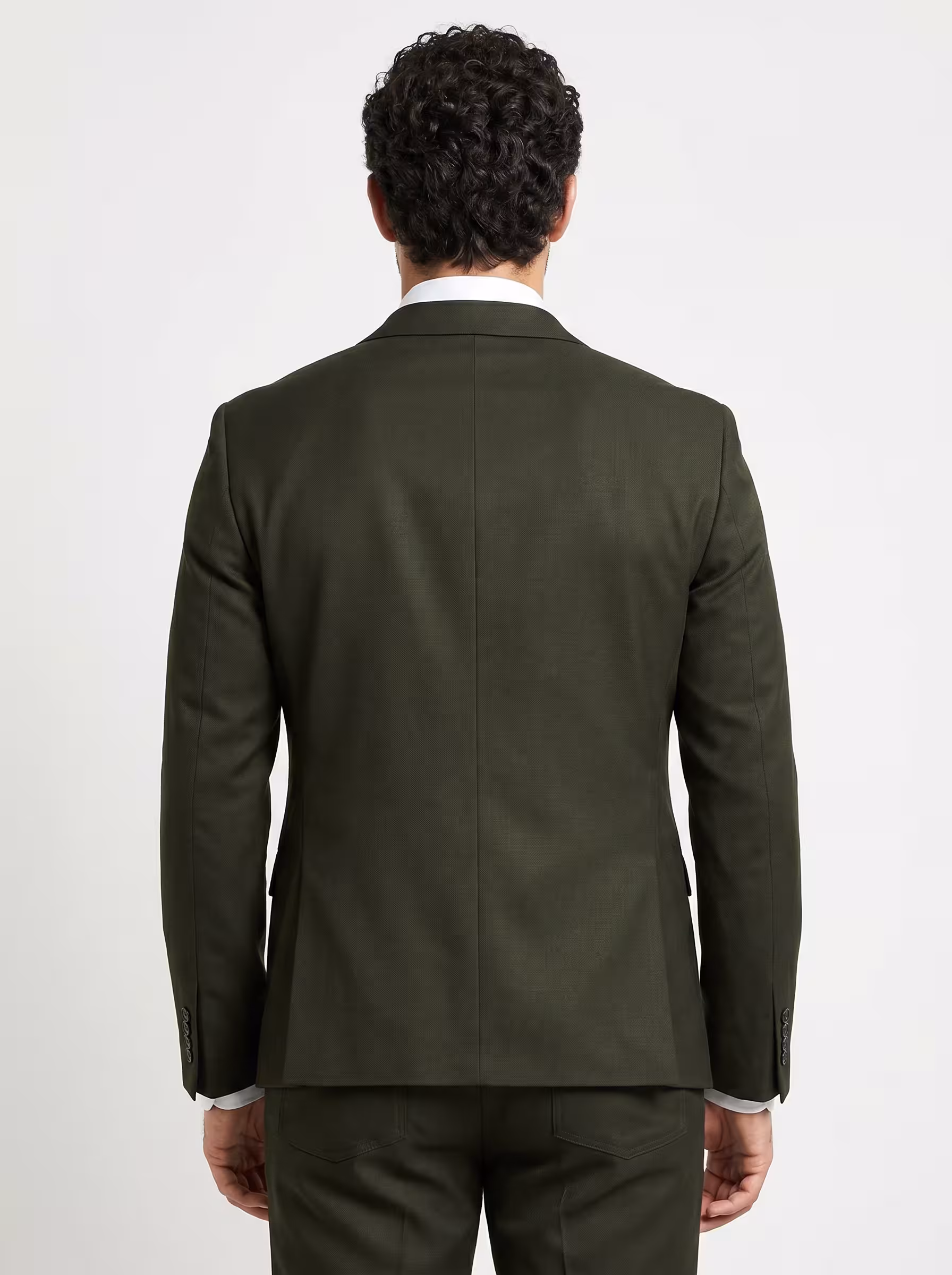 CREATE_BACK_SIDE_VIEW_PHOTO,_202605131453_converted