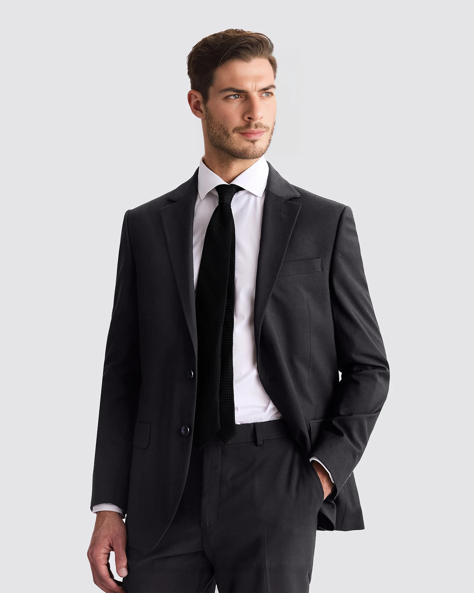 Cambridge_FYF001_Black_Serra_model.webp