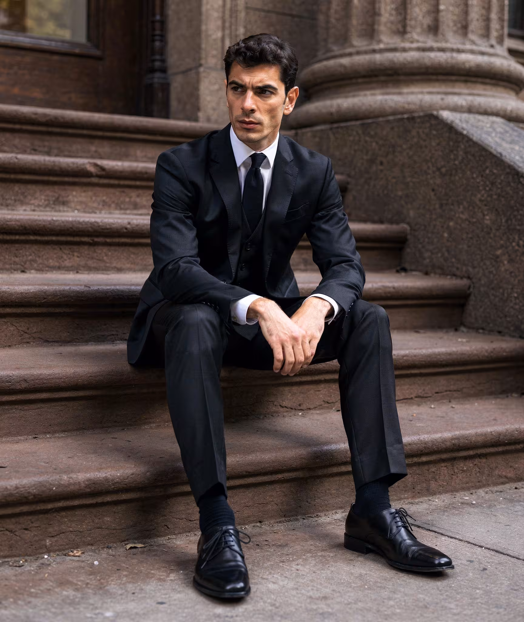 SR D9 Black Lounge Suit_SidePose_02