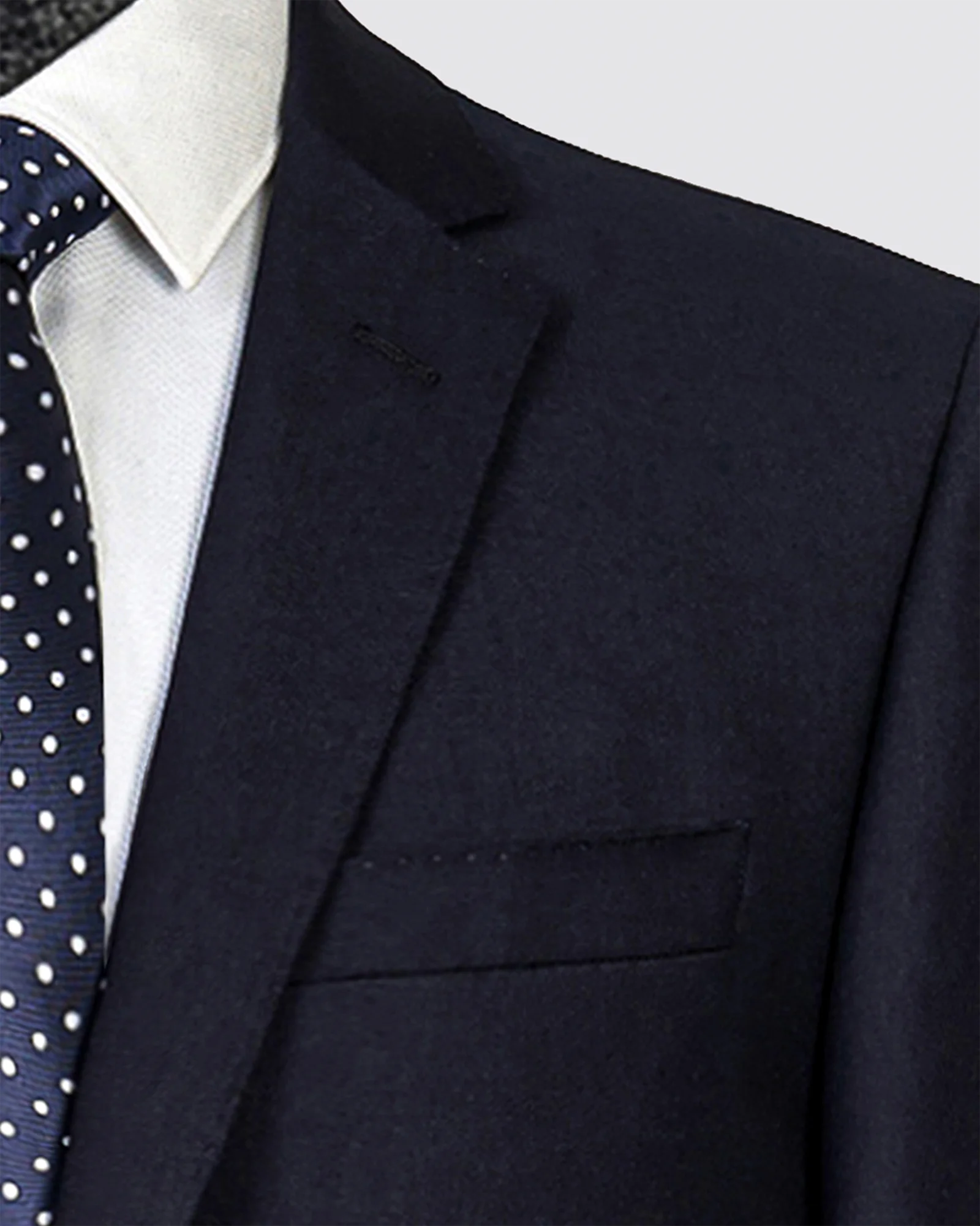 Savile_Row_D7_Navy_Abram_ZOOM.webp