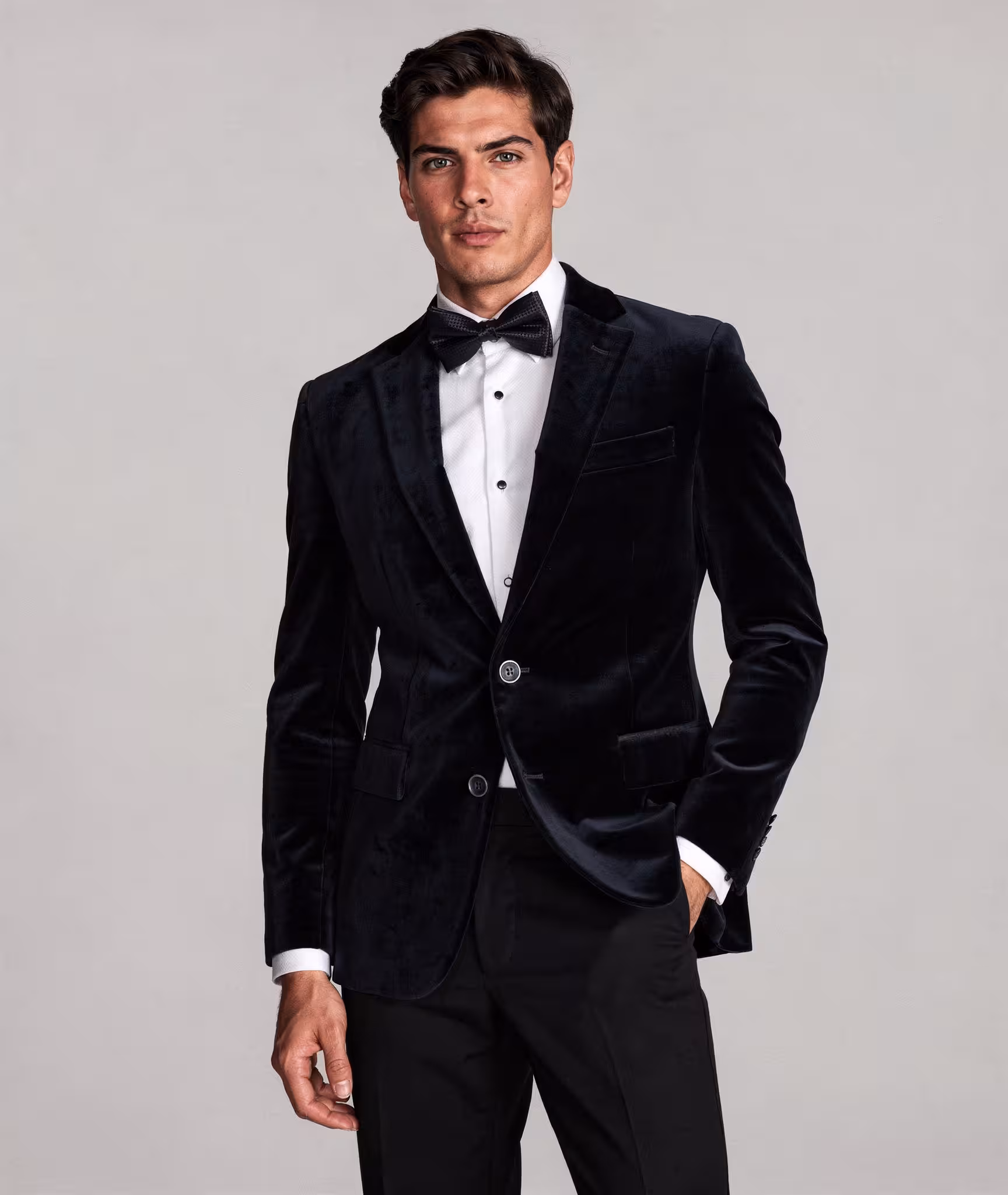 Savile_Row_JV2_Navy_Asher_MODEL_