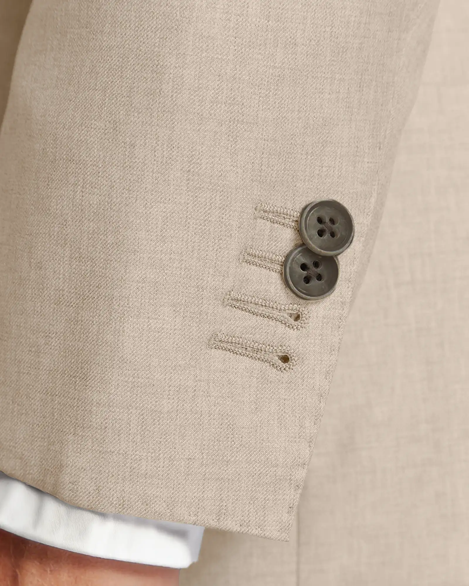 Uberstone_7019_Sand_Louis_FABRIC-1.webp